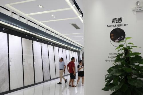 打算做瓷砖加盟的创业者看过来 广东佛山雅菲尔瓷砖加盟参考攻略